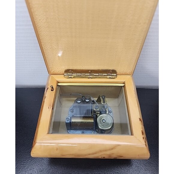 REUGE Vintage Swiss Wood lacquered musical box Pachelbel Canon classical music - Picture 6 of 8